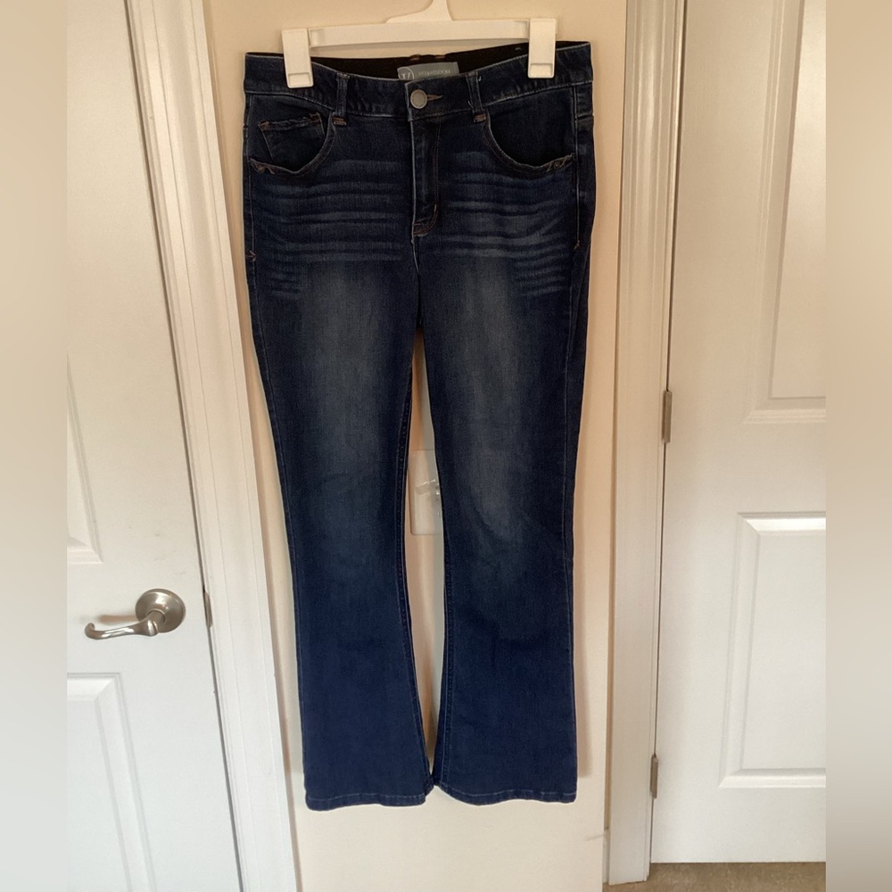 Wit & Wisdom boot cut blue jeans, Size 4
